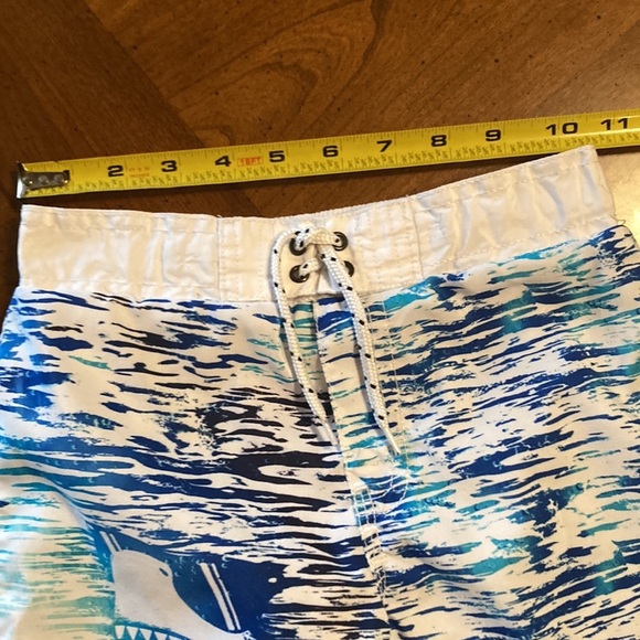 OSHKOSH B’GOSH Boys Swim Short - size 5 - Picture 12 of 15
